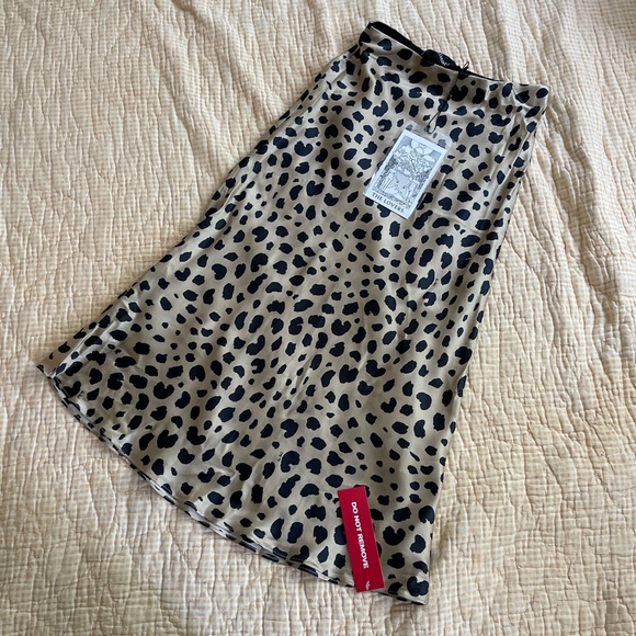 Realisation Par Leopard Midi Skirt - Picture 1 of 5